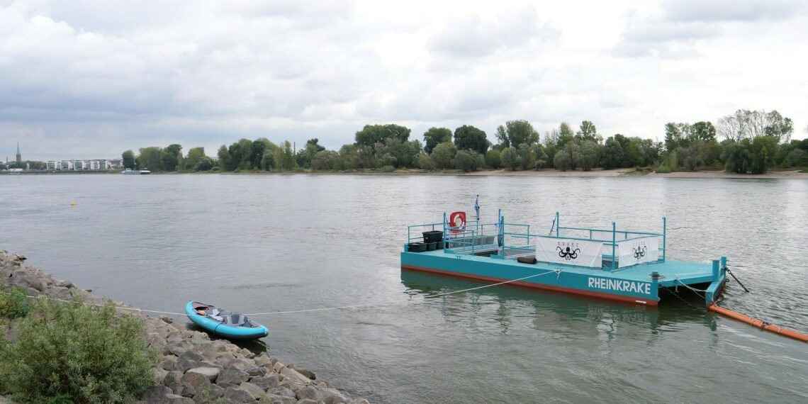 Kunststoffspezialist unterstützt schwimmende Müllfalle