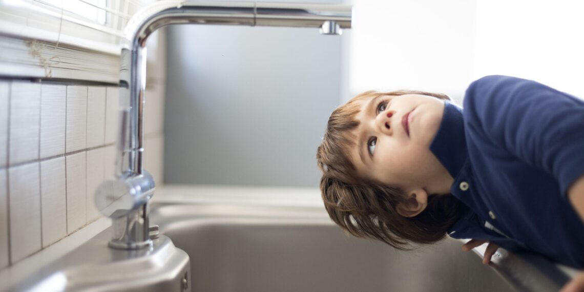 Wasserleitungen gegen Einfrieren schützen