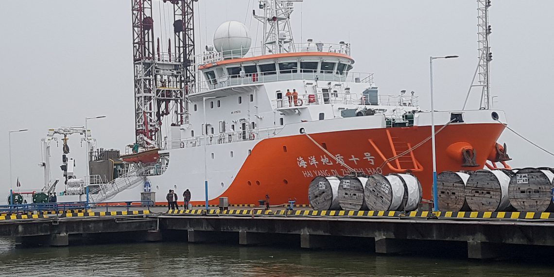 An Bord des Forschungsschiffes „Hai Yang Di Zhi“ sind 8 IOW-Forscher sowie 44 Wissenschaftler der chinesischen Partnerinstitute des vom IOW koordinierten deutsch-chinesischen Verbundprojektes Megapol.