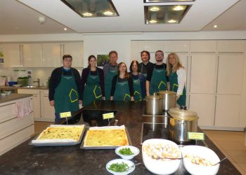 Social Cooking: Tue Gutes und sprich darüber - Dorsch kocht für Kinderhilfe