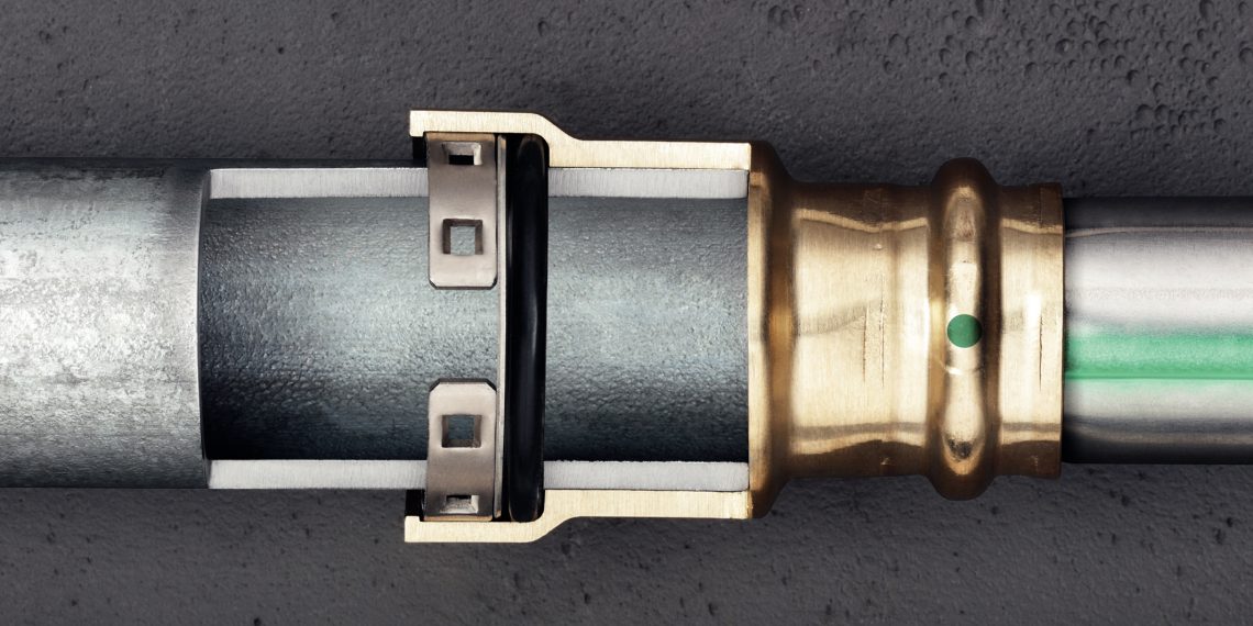 Übergänge in Trinkwasser-Installationen von verzinktem Stahlrohr auf Kupfer- oder Edelstahlrohr sind mit dem neuen Megapress-Übergangsstück aus Rotguss oder Siliziumbronze nur noch eine Sache von Minuten.