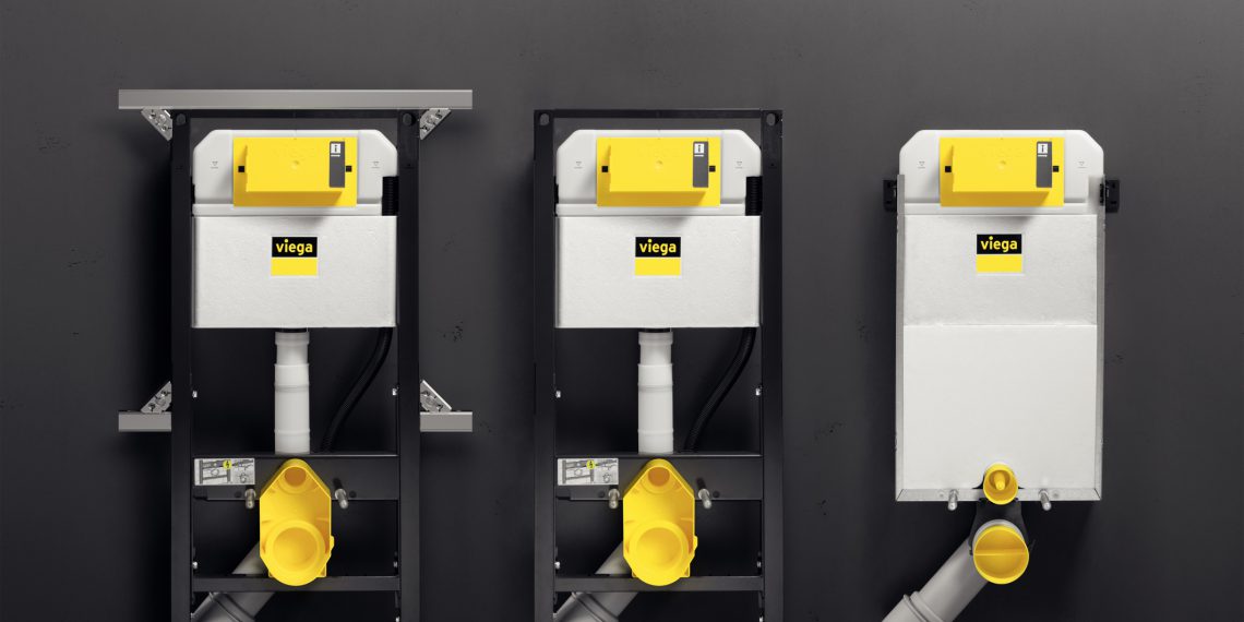 Durch das Modulkonzept unter anderem mit identischen Spülkästen ist das neue Viega-Vorwandsystem „Prevista“ besonders wirtschaftlich. Zudem wird die Montage auf der Baustelle deutlich einfacher. (Bild: Viega)