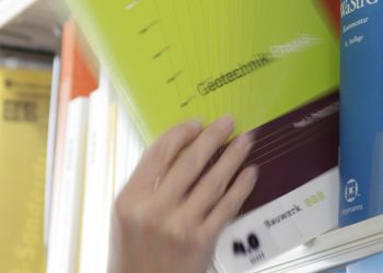 Henry - kostenfrei tausende deutsch- und englischsprachige Publikationen im Volltext.