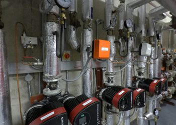 Rohrleitungen Fernwärme Wasser Pumpen Tragegurte