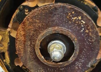 Luftblasen als Ursache für Pumpenschäden